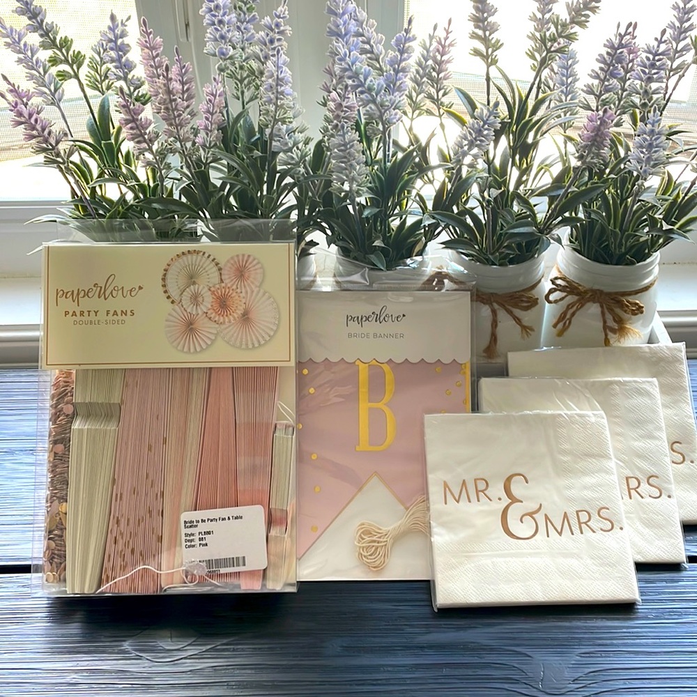 💍 NWT bridal shower bundle